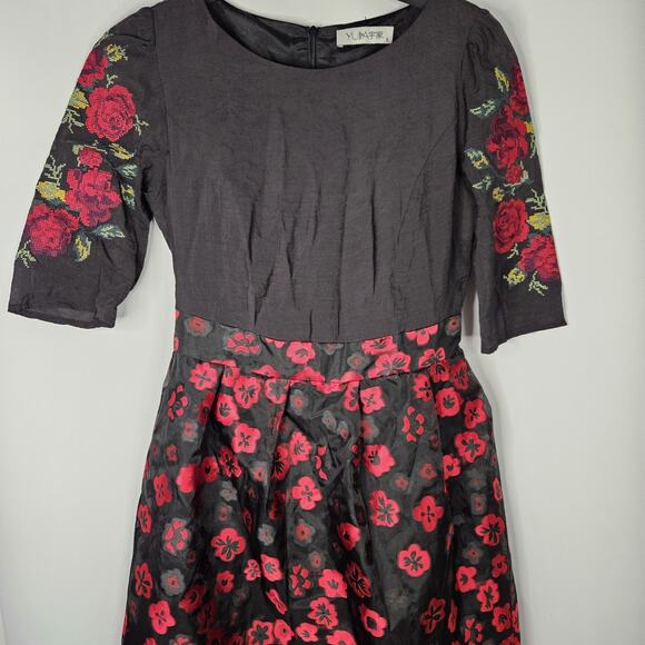 Vtg 90s YUA House Embroidered Mini Dress Black Red Floral Holiday Party Small - Picture 2 of 7
